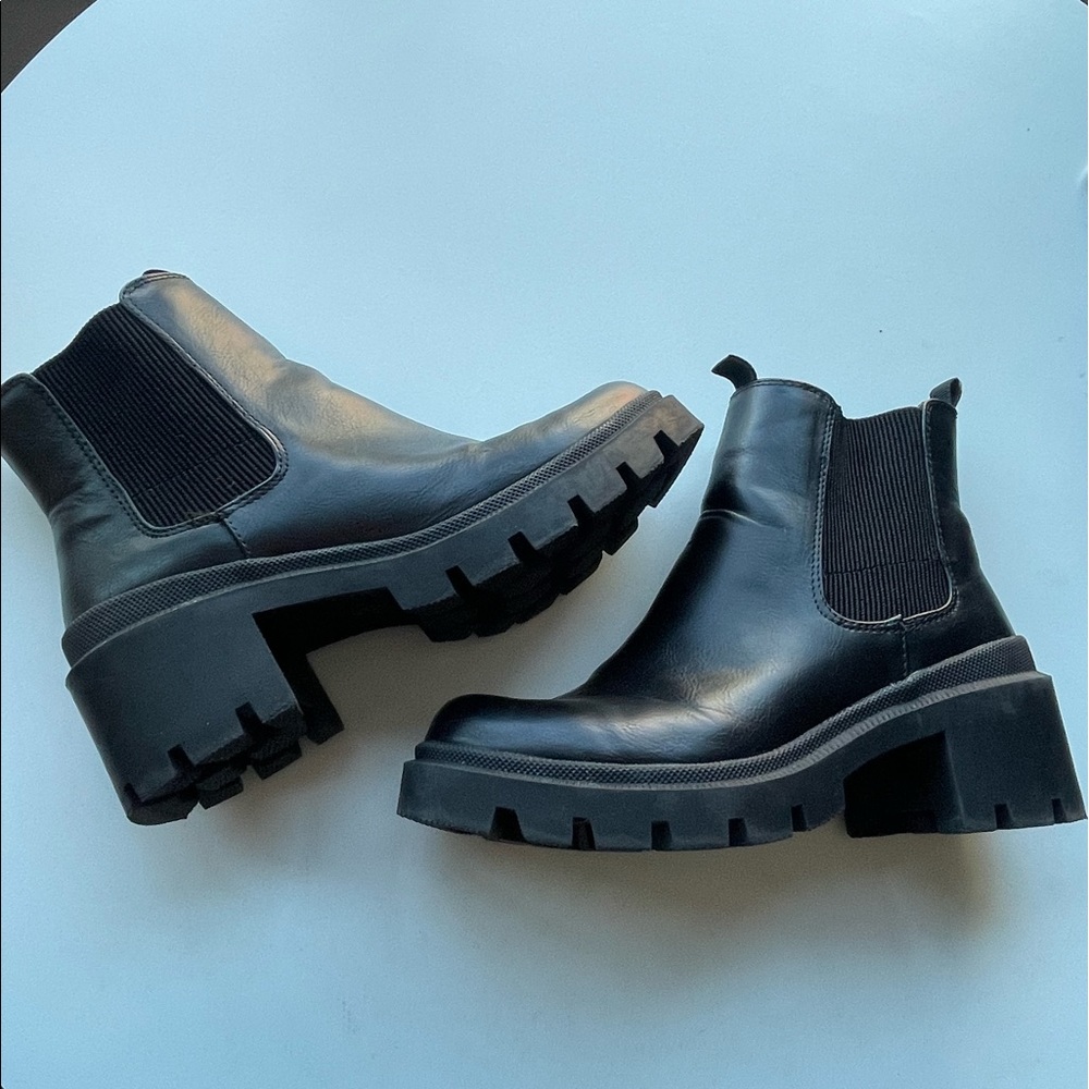 Target Chunky Chelsea Boots - Size 7